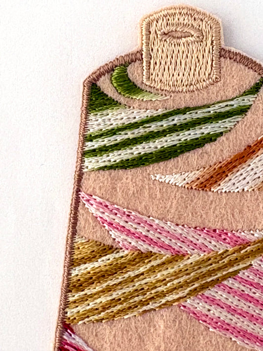 レーヨン120d/2 カスリ(コントラストが綺麗な刺繍仕上がり)