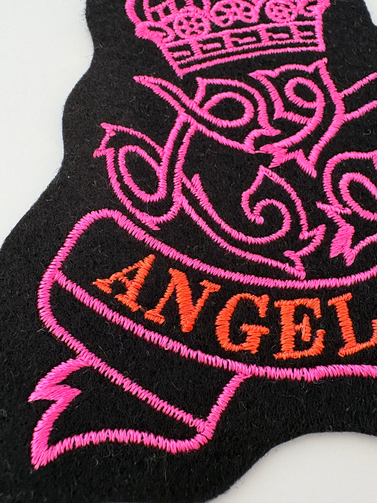 ミシン刺繍糸 シルメイト蛍光色(ピンク)エンゼルキング