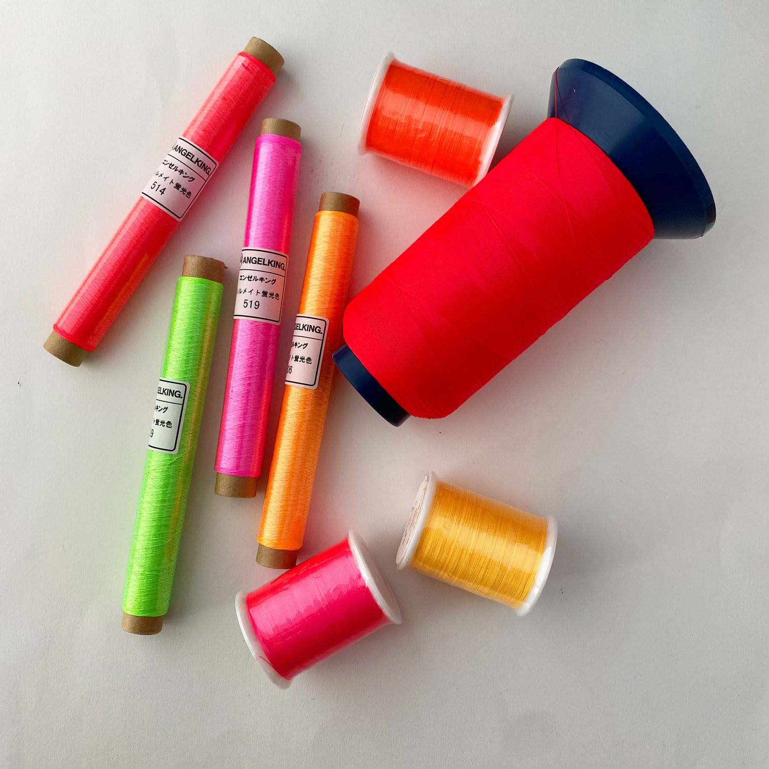 ポリエステル（ポリエステルを含む）刺繍糸