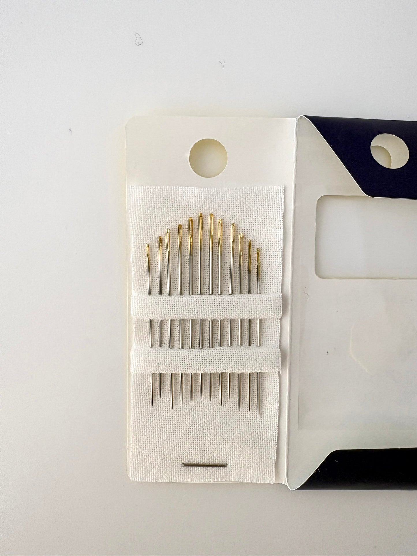 Clover French Embroidery Needles, Sizes 7-10 (Assorted), Set of 12, Made in Japan