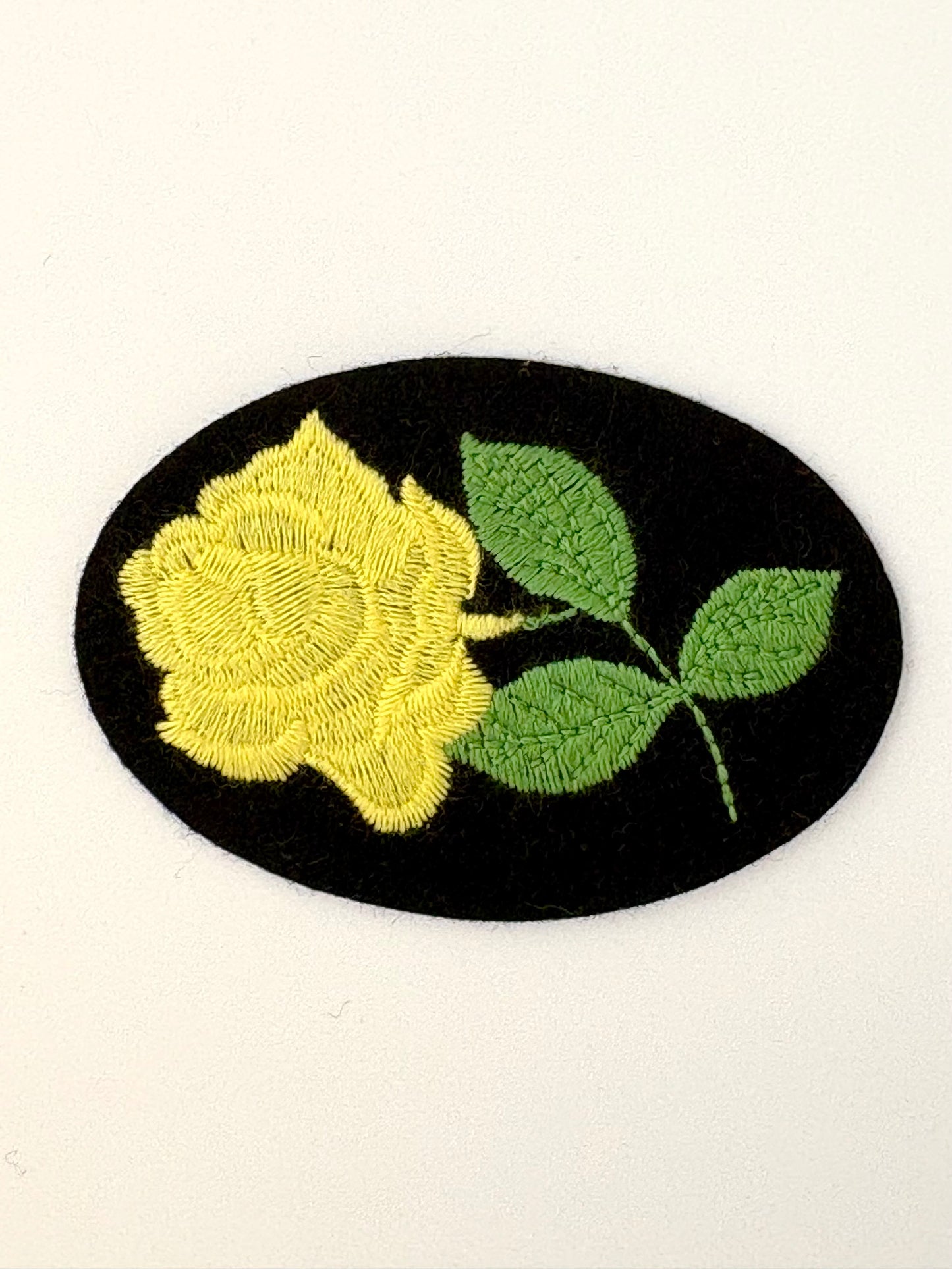 ソフエル　工業用アクリルミシン刺繍糸　1500m【色番が選べます】