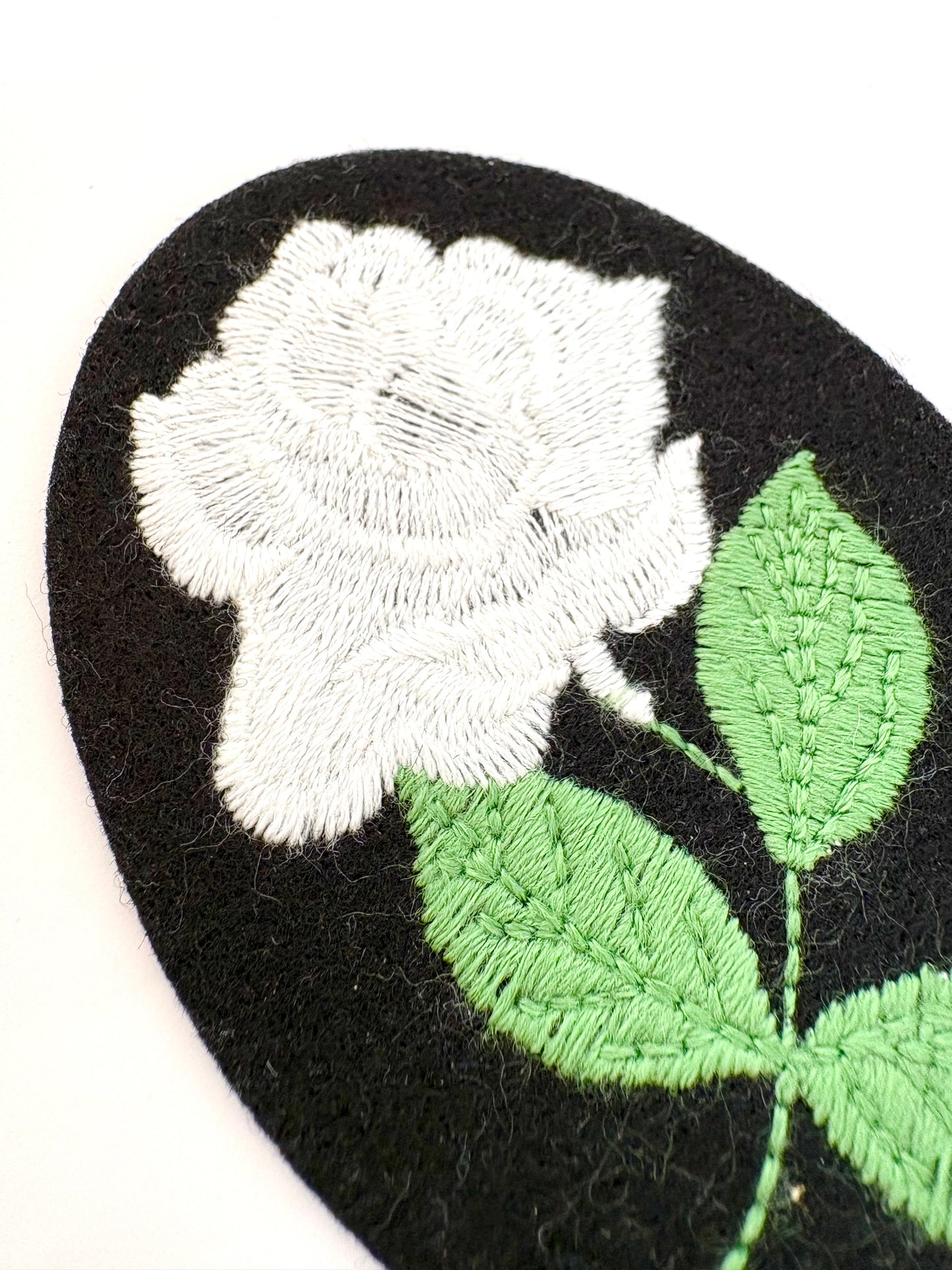 Sofel (can also be used for sagara embroidery and chain stitching / acrylic machine embroidery thread) White, Black, Ecru