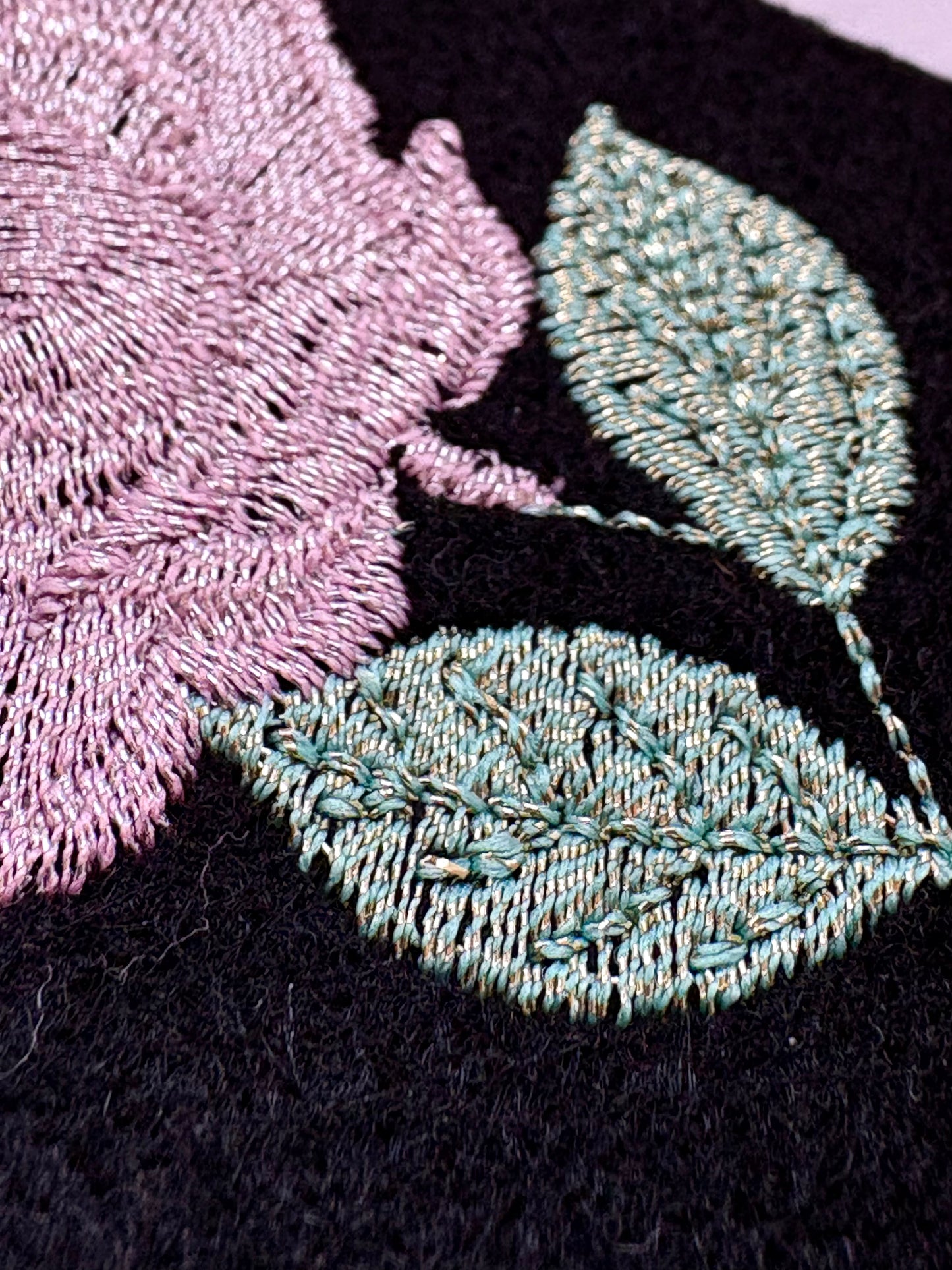 NCカラー蛇腹　工業用ミシン刺繍糸　蛇腹加工メタリック糸　195デニール　3000m　