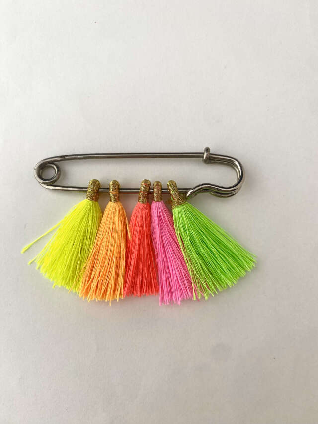 ネオンカラーセット（アクセント使いに人気・蛍光色刺繍糸）